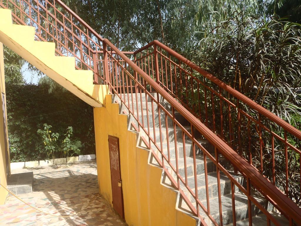 Sanchaba Yellow Apartments Kololi Zewnętrze zdjęcie
