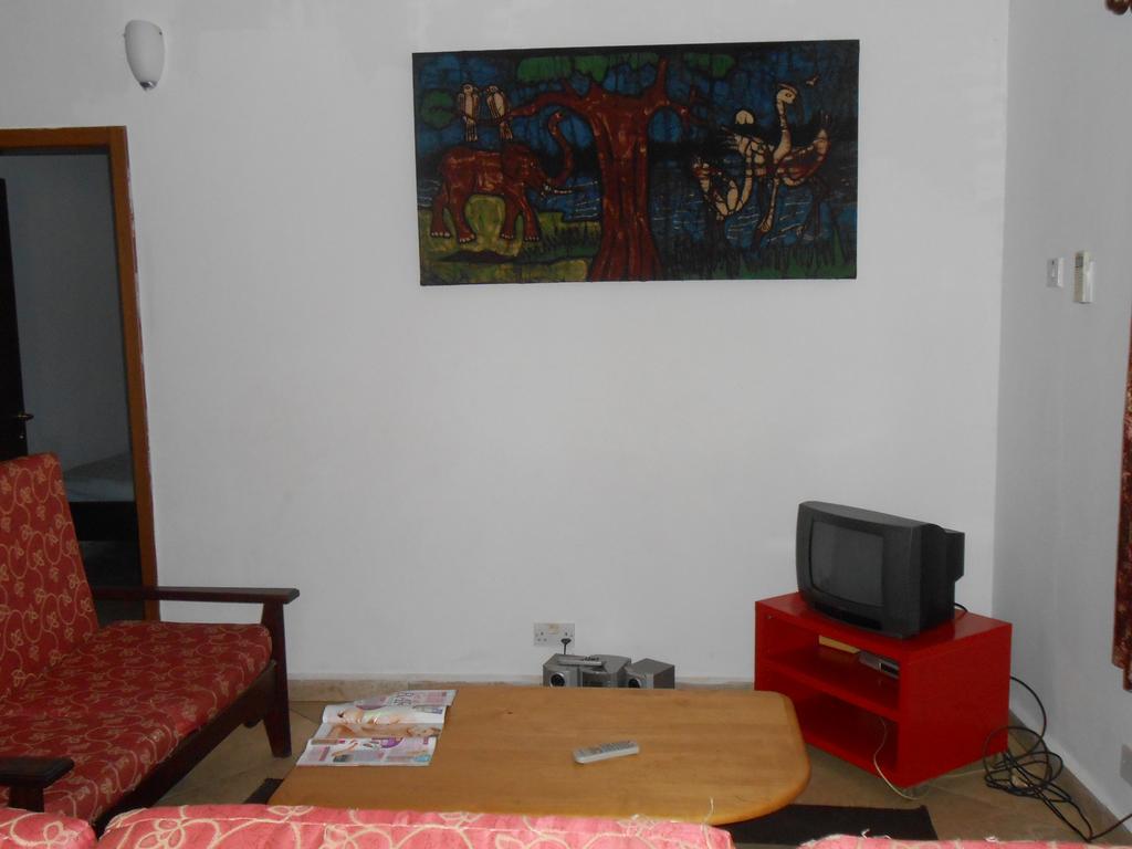 Sanchaba Yellow Apartments Kololi Zewnętrze zdjęcie